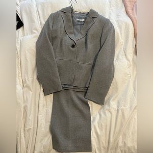 Kasper pant suit with jacket in grey. Jacket size 12 and pants size 14